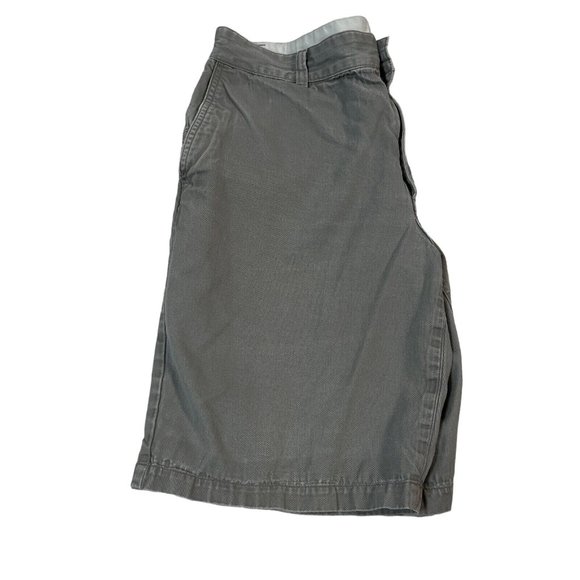 DOCKERS Shorts Men's Casual Fit Chinos Slash Pkts Button Closure Gray 33 - Picture 2 of 12